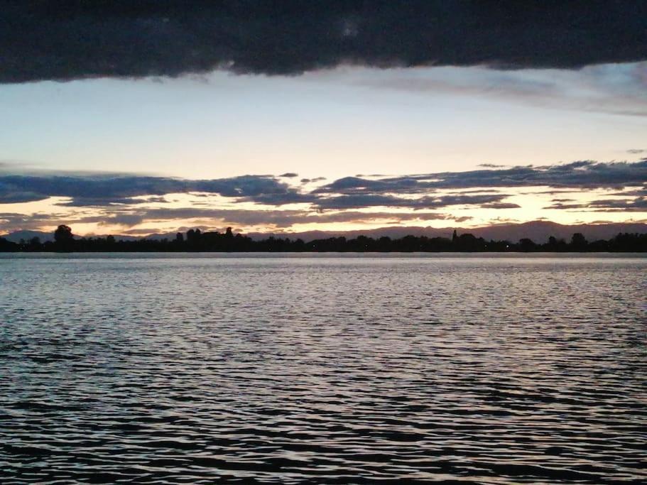 Orizzonte Marino Giallo Angolo Solare Verso La Laguna Cavallino-Treporti Luaran gambar