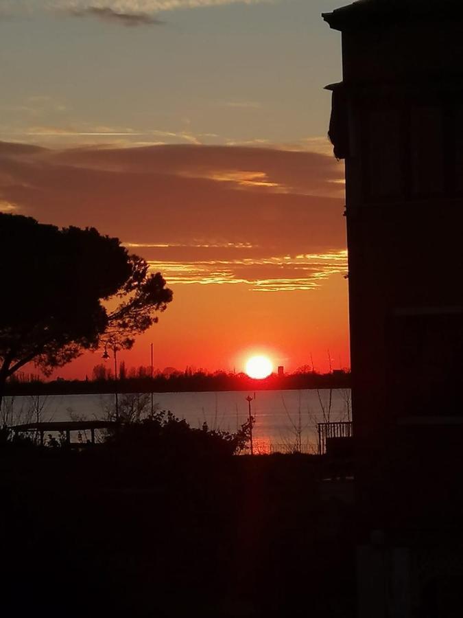 Orizzonte Marino Giallo Angolo Solare Verso La Laguna Cavallino-Treporti Luaran gambar